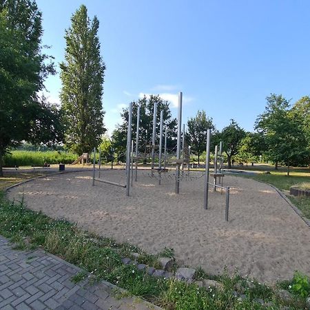 Die Ferienwohnung Am Kietz Schwedt/Oder Exterior foto